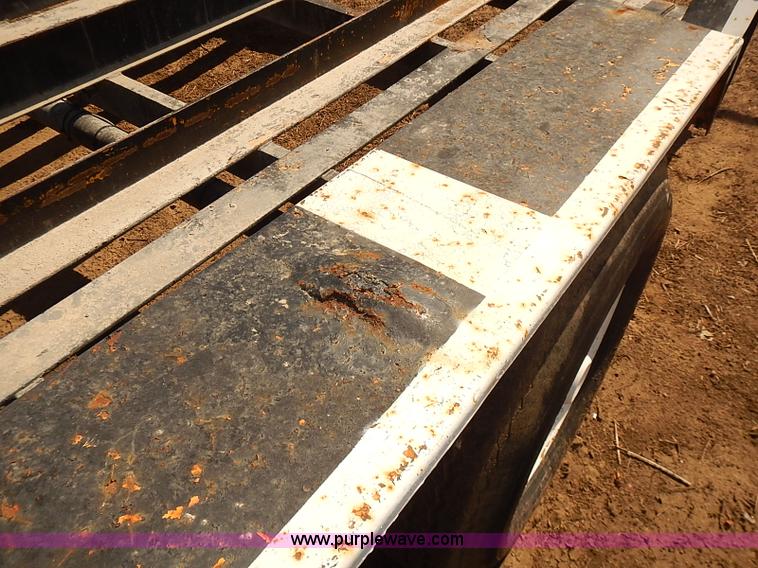 image for item E7773 1992 JFW W3DW6 equipment trailer