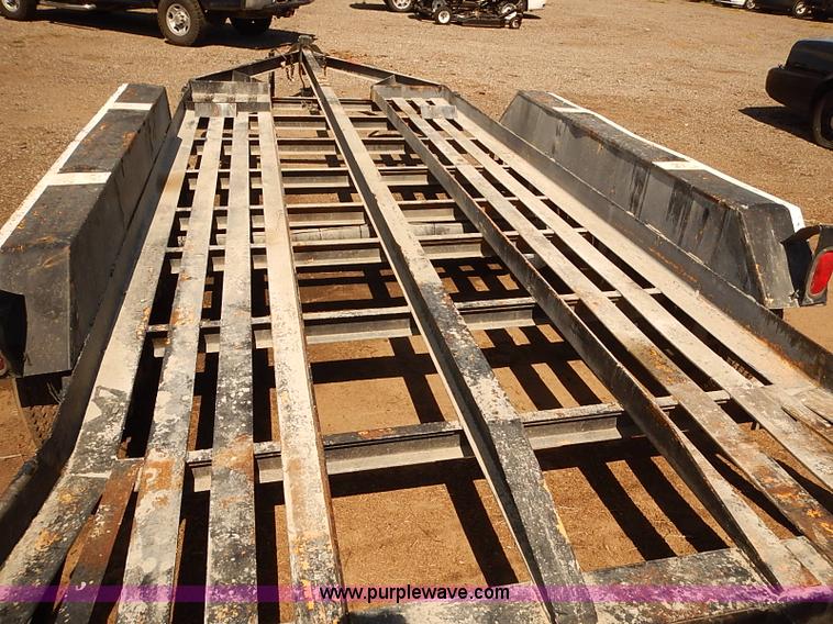 image for item E7773 1992 JFW W3DW6 equipment trailer