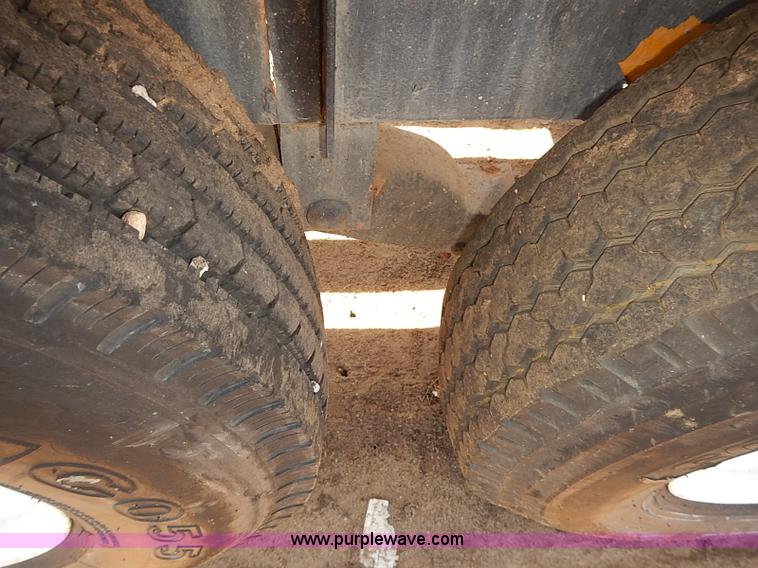 image for item E7773 1992 JFW W3DW6 equipment trailer