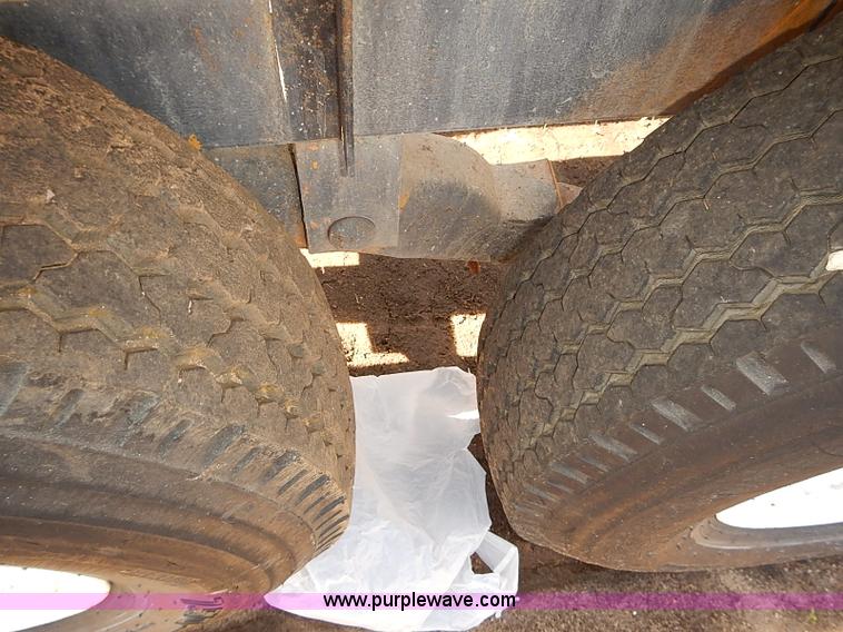 image for item E7773 1992 JFW W3DW6 equipment trailer