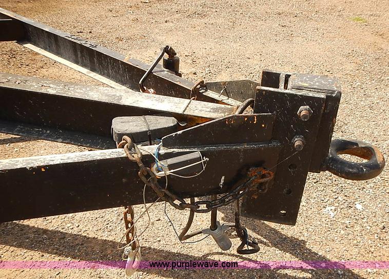 image for item E7773 1992 JFW W3DW6 equipment trailer