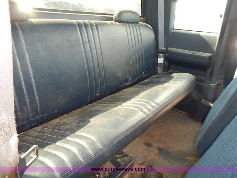 image for item E7774 2000 Chevrolet 2500 Ext. Cab pickup truck