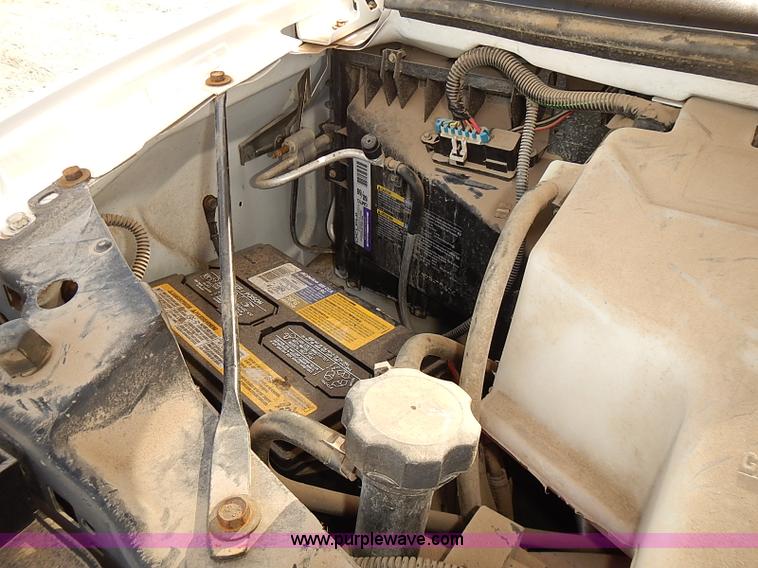 image for item E7775 2005 Chevrolet Express 2500 Cargo van