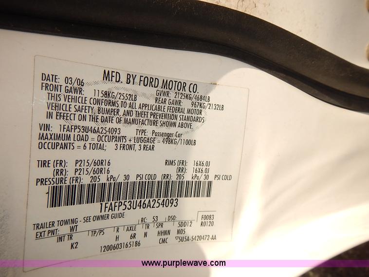 image for item E7776 2006 Ford Taurus SE