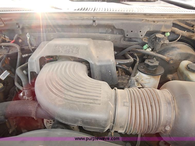 image for item E7777 2002 Ford F150 XL pickup truck