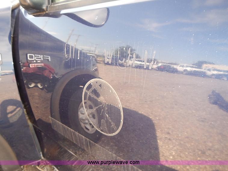 image for item E7777 2002 Ford F150 XL pickup truck