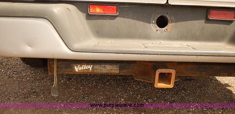 image for item E7778 2002 Chevrolet Express 1500 Cargo van