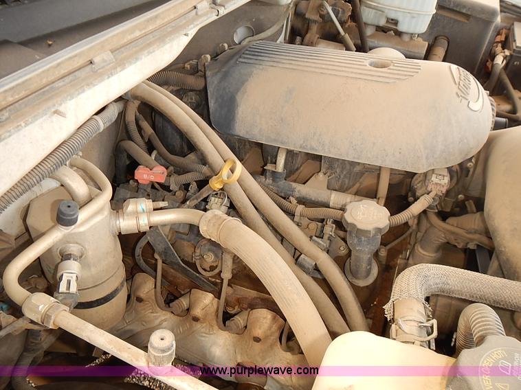 image for item E7780 2005 Chevrolet Silverado 2500HD Crew Cab pickup truck