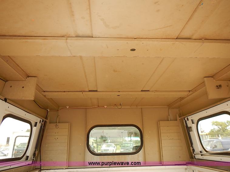 image for item E7780 2005 Chevrolet Silverado 2500HD Crew Cab pickup truck