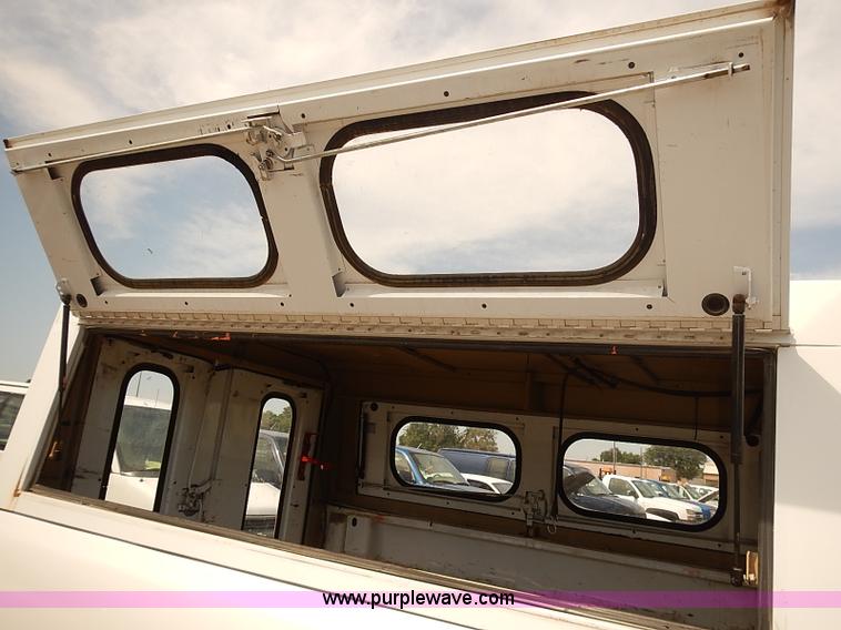 image for item E7781 2006 Chevrolet Silverado 2500HD Crew Cab pickup truck