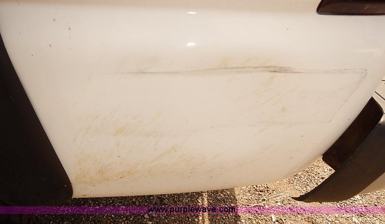 image for item E7781 2006 Chevrolet Silverado 2500HD Crew Cab pickup truck