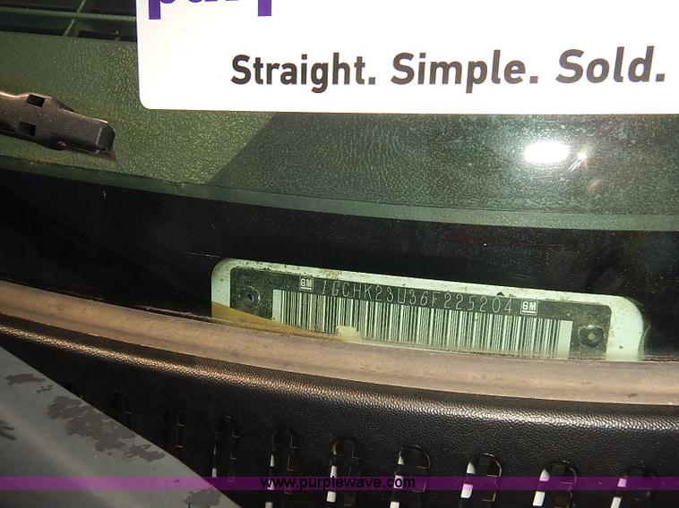 image for item E7781 2006 Chevrolet Silverado 2500HD Crew Cab pickup truck