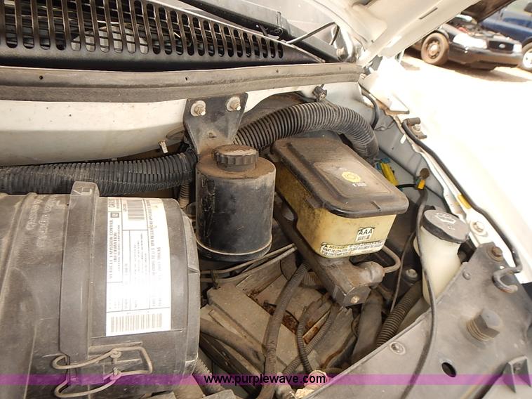 image for item E7782 2002 Chevrolet Express 1500 Cargo van