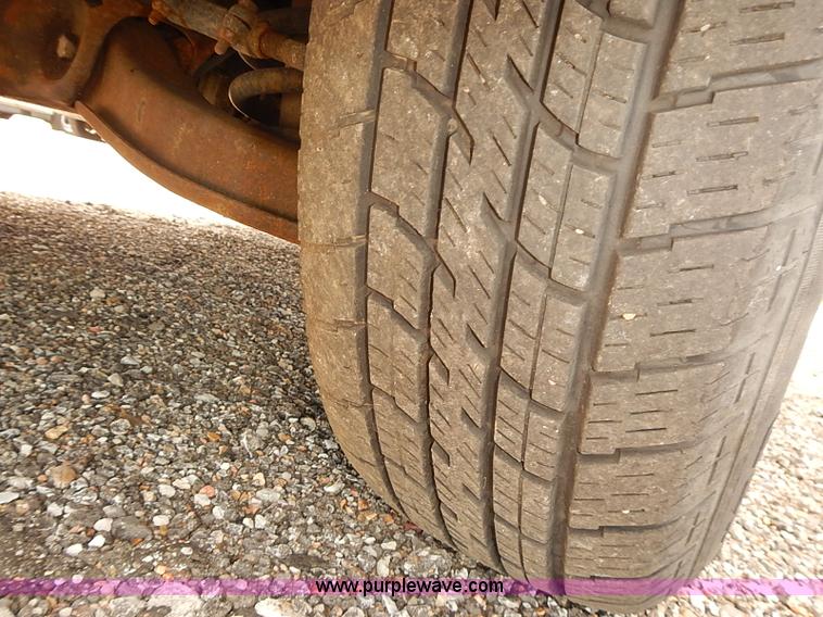 image for item E7782 2002 Chevrolet Express 1500 Cargo van