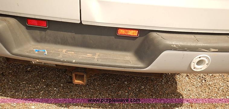 image for item E7782 2002 Chevrolet Express 1500 Cargo van