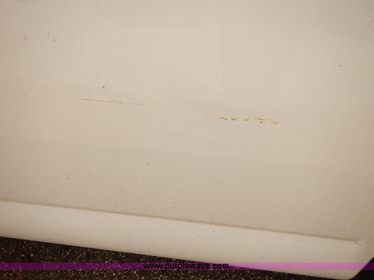 image for item E7782 2002 Chevrolet Express 1500 Cargo van