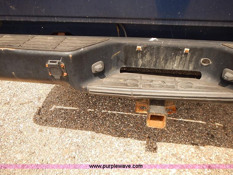 image for item E7783 1999 Chevrolet 2500 Ext. Cab pickup truck