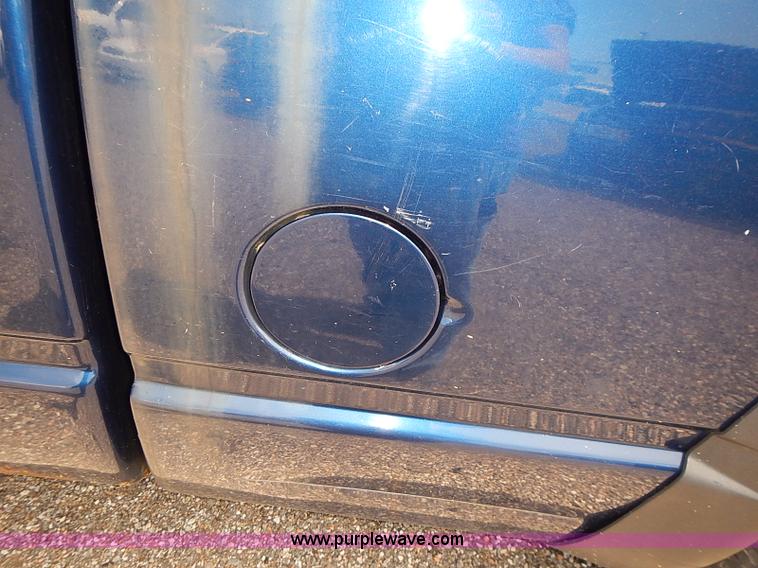 image for item E7783 1999 Chevrolet 2500 Ext. Cab pickup truck