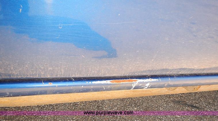 image for item E7784 2004 Chevrolet Silverado 2500HD Crew Cab pickup truck