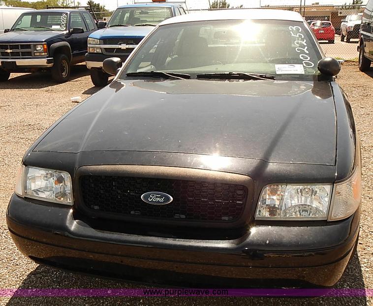 image for item E7785 2010 Ford Crown Victoria Police Interceptor