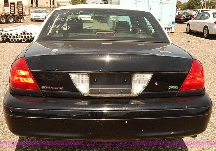 image for item E7785 2010 Ford Crown Victoria Police Interceptor