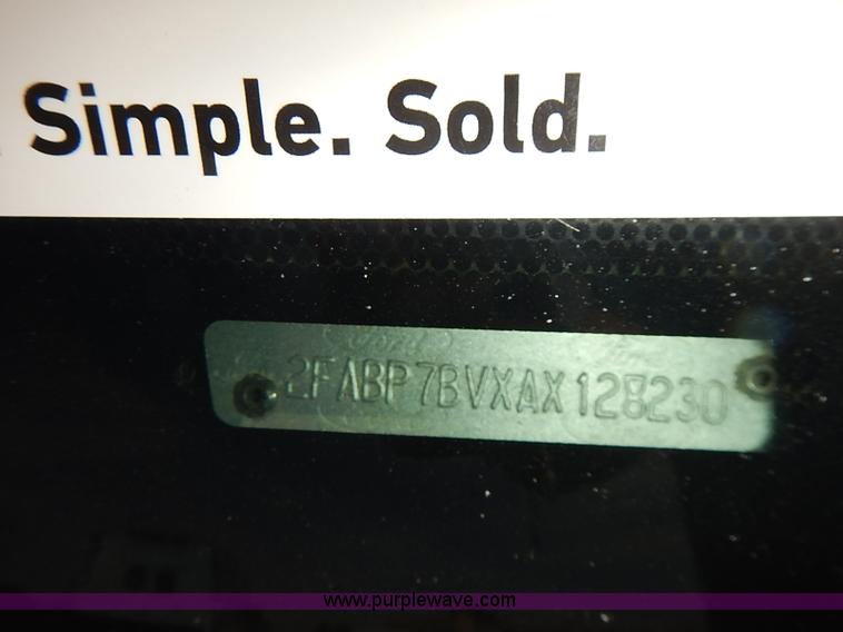 image for item E7785 2010 Ford Crown Victoria Police Interceptor