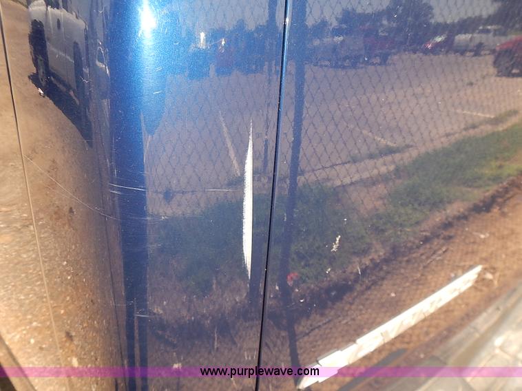 image for item E7786 2003 Chevrolet Express 2500 Cargo van