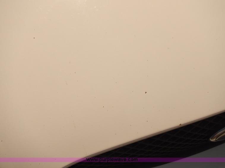 image for item E7787 2006 Ford Taurus SE