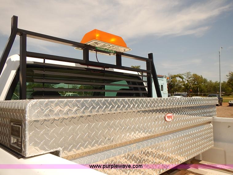 image for item E7788 2005 Chevrolet Silverado 2500HD pickup truck