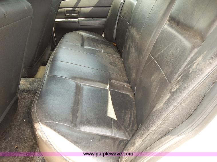 image for item E7790 2006 Ford Crown Victoria Police Interceptor