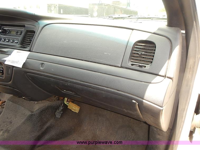 image for item E7790 2006 Ford Crown Victoria Police Interceptor