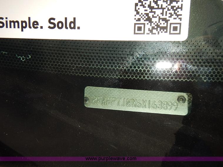 image for item E7790 2006 Ford Crown Victoria Police Interceptor