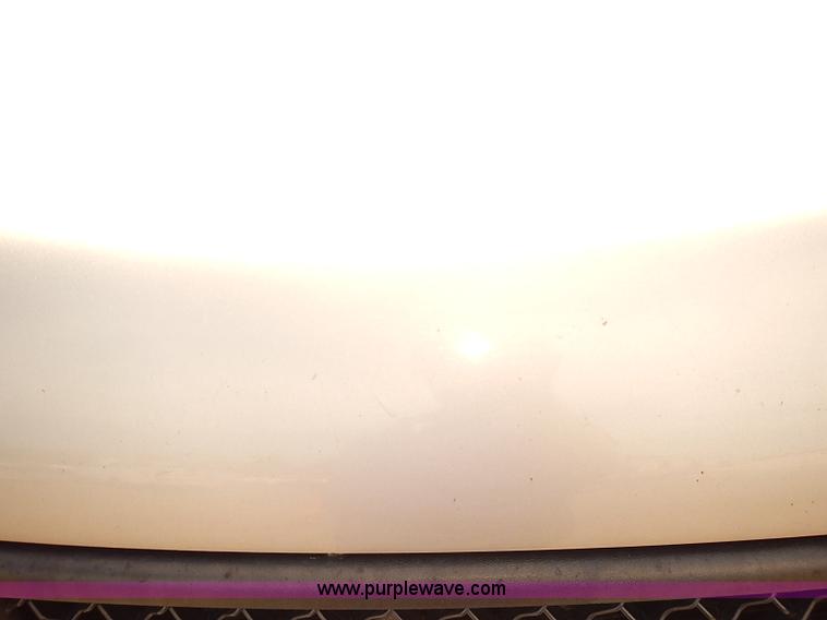 image for item E7791 2002 Chevrolet Silverado 3500 utility truck