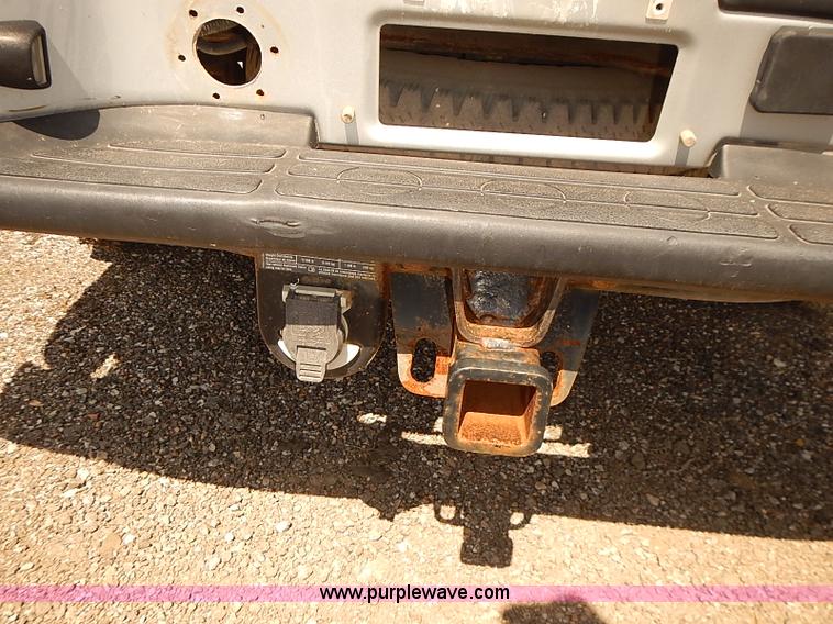 image for item E7792 2005 Chevrolet Silverado 2500HD Ext. Cab pickup truck