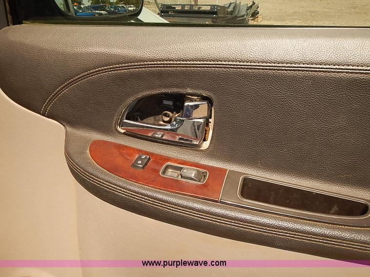 image for item E7793 2008 Chevrolet Uplander LS van