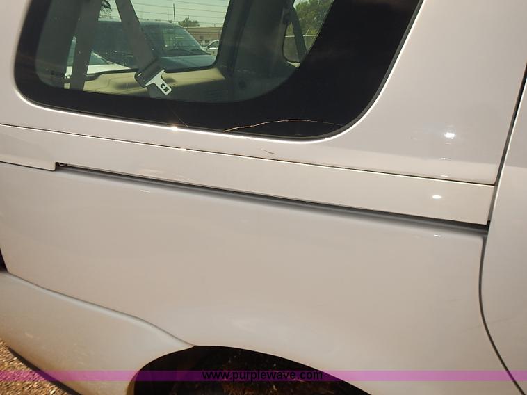 image for item E7793 2008 Chevrolet Uplander LS van