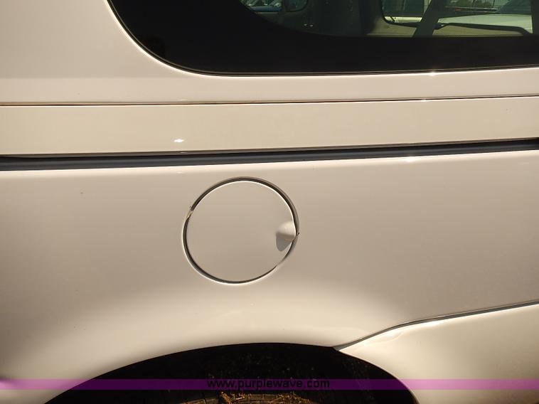 image for item E7793 2008 Chevrolet Uplander LS van