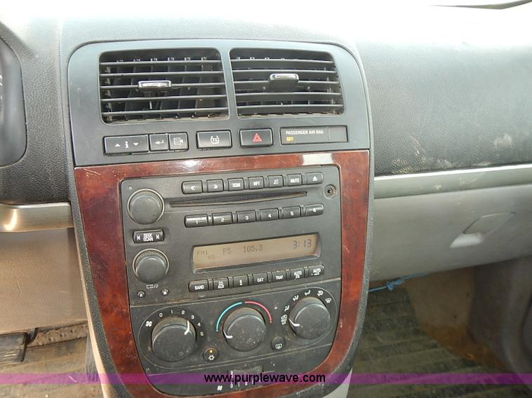 image for item E7794 2008 Chevrolet Uplander LS van