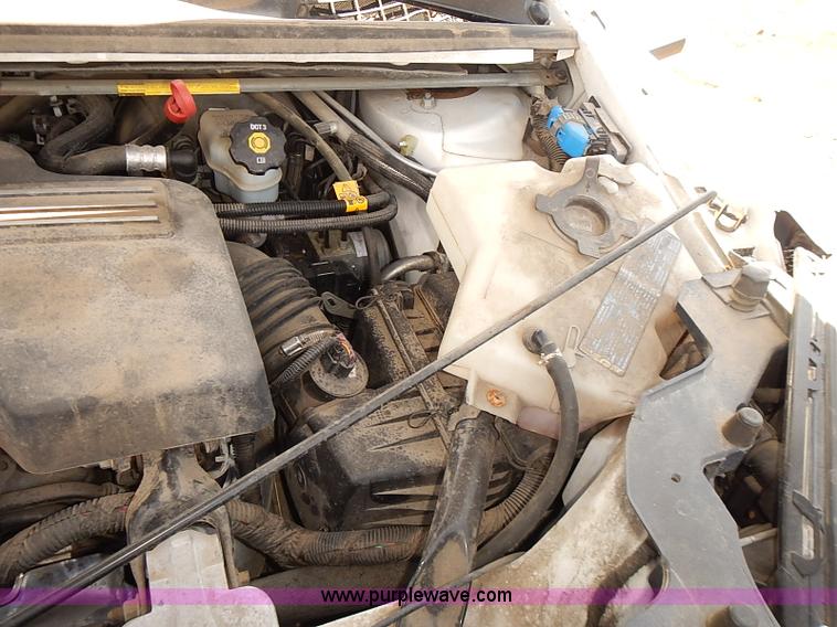 image for item E7794 2008 Chevrolet Uplander LS van