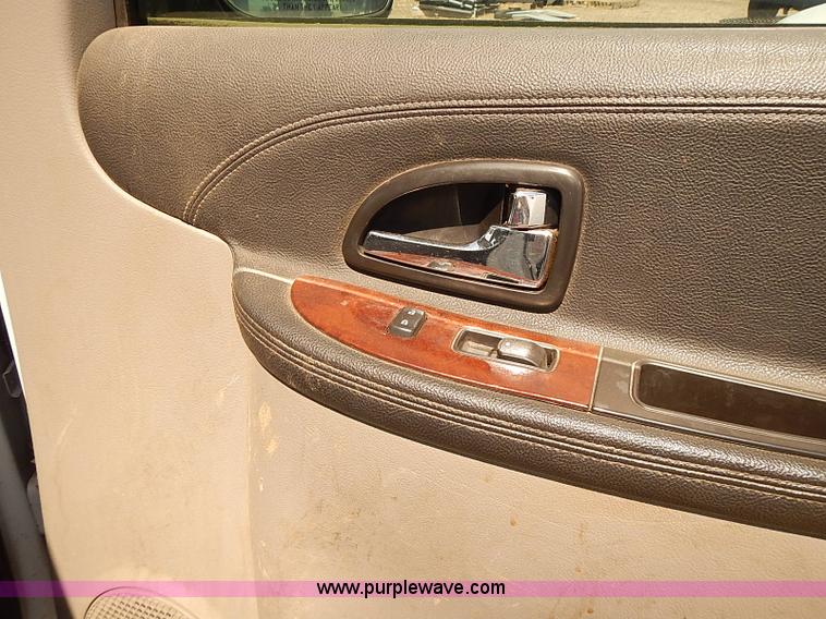 image for item E7794 2008 Chevrolet Uplander LS van