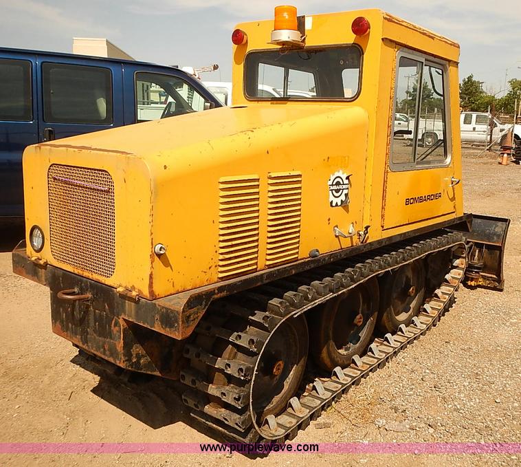 image for item E7796 1976 Bombardier SW48F75 track plow