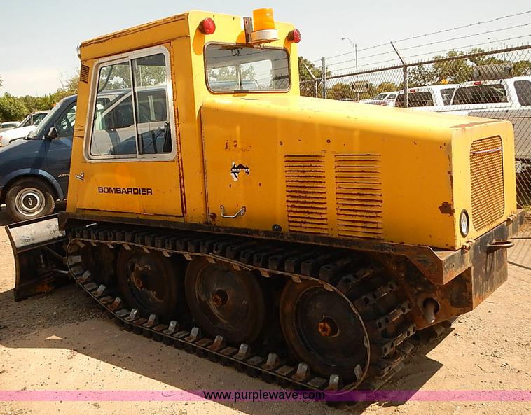 image for item E7796 1976 Bombardier SW48F75 track plow