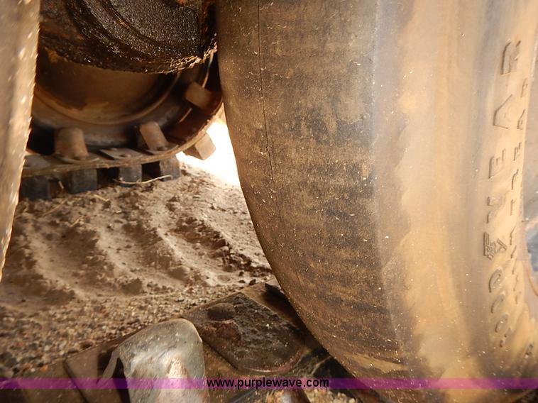 image for item E7796 1976 Bombardier SW48F75 track plow