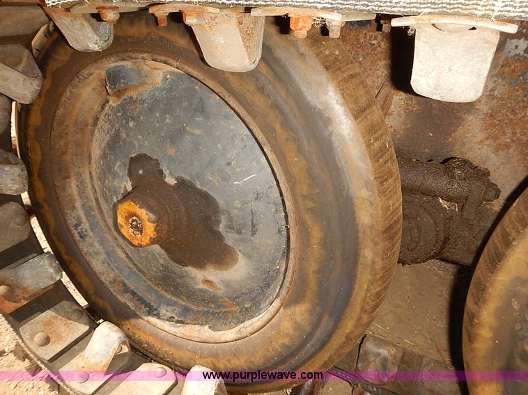 image for item E7796 1976 Bombardier SW48F75 track plow