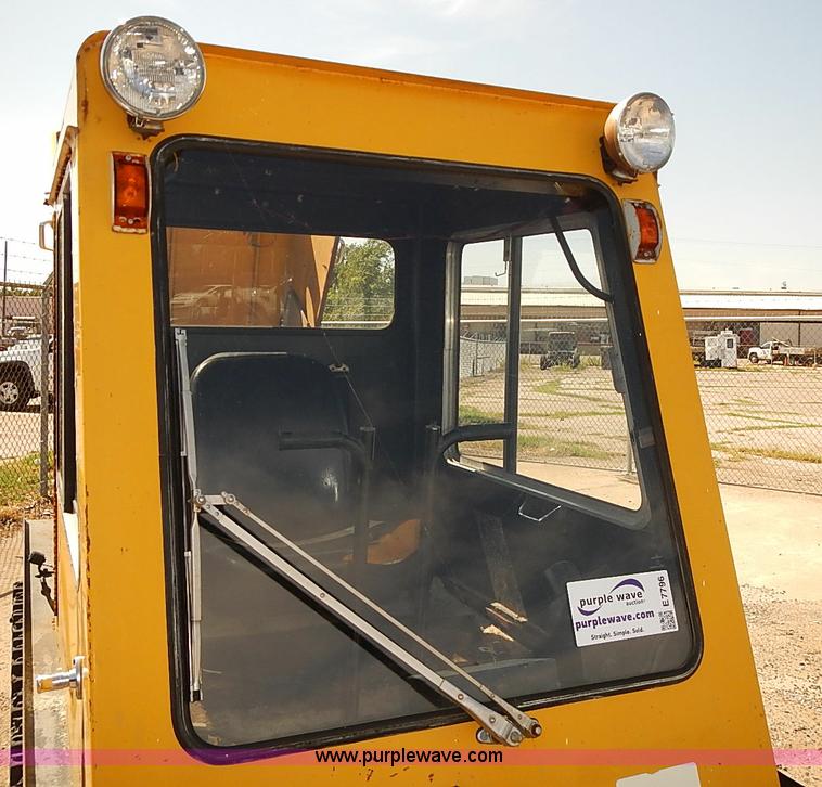 image for item E7796 1976 Bombardier SW48F75 track plow