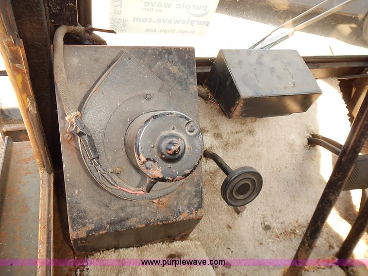 image for item E7796 1976 Bombardier SW48F75 track plow