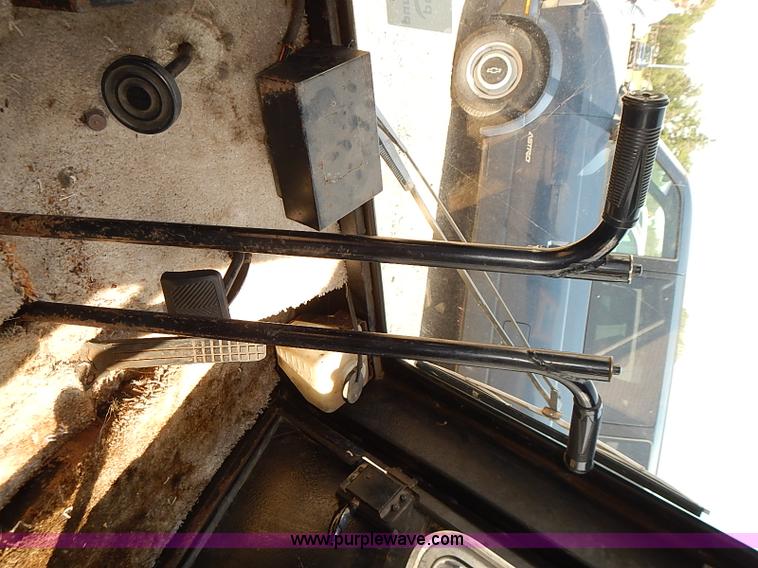 image for item E7796 1976 Bombardier SW48F75 track plow