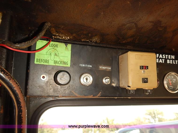 image for item E7796 1976 Bombardier SW48F75 track plow