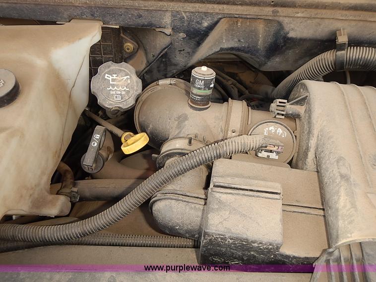 image for item E7797 2003 Chevrolet Express 2500 Cargo van