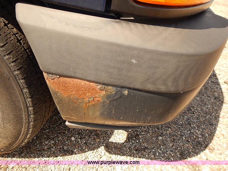 image for item E7797 2003 Chevrolet Express 2500 Cargo van